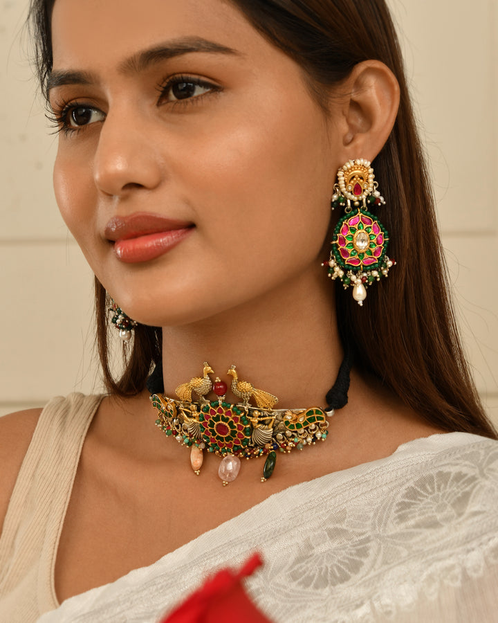 Mayur Kundan Statement Choker
