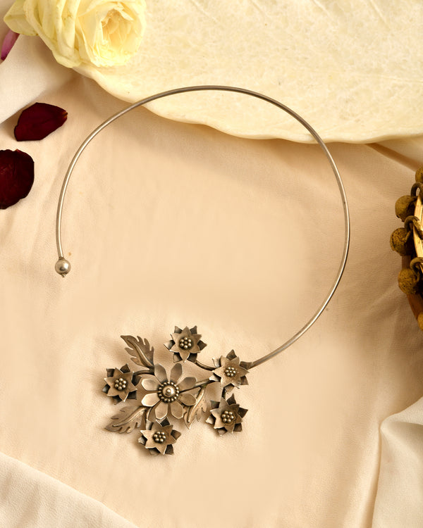 Snow Blossom Collar Necklace