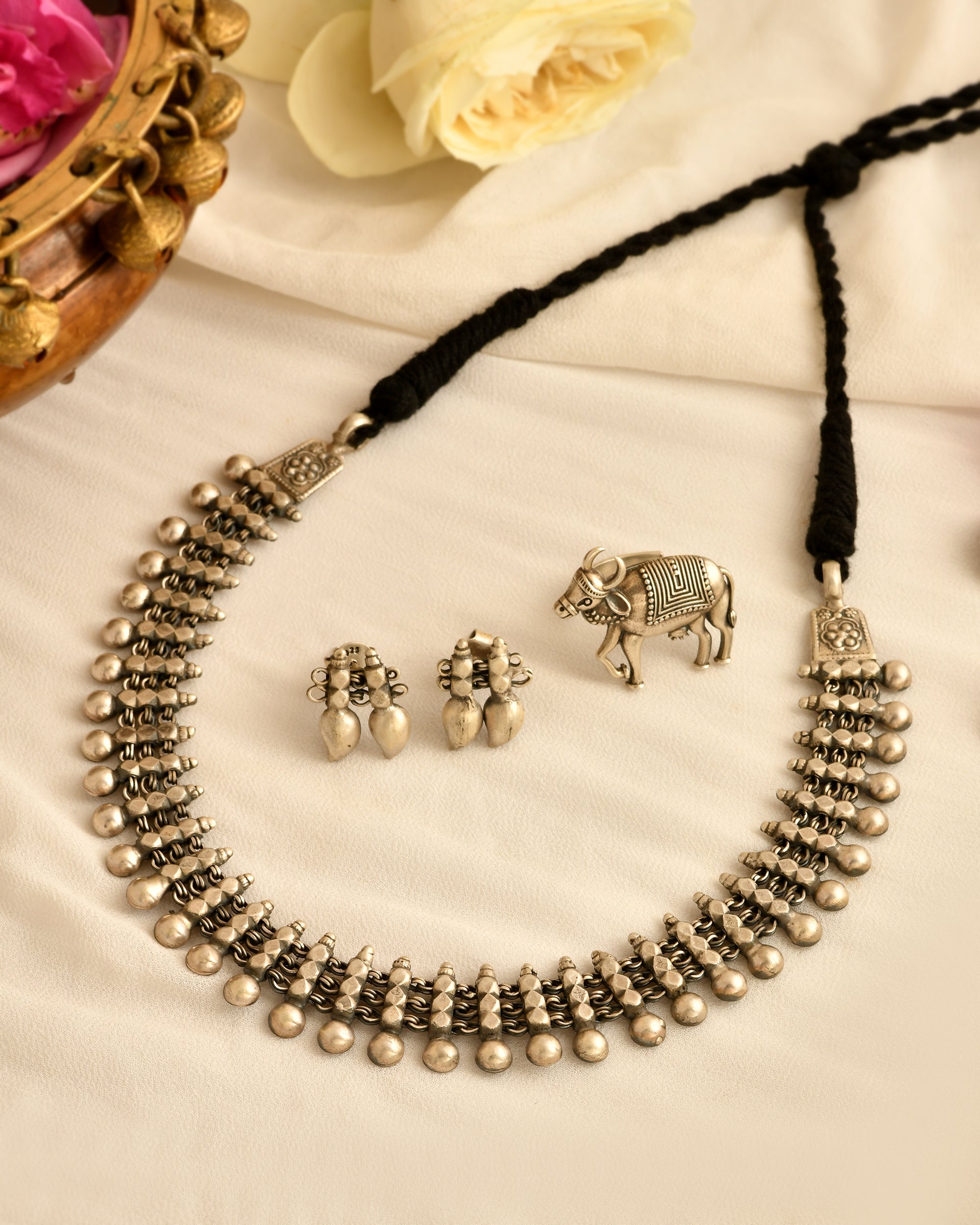 Ghungroo Fringe Silver Choker