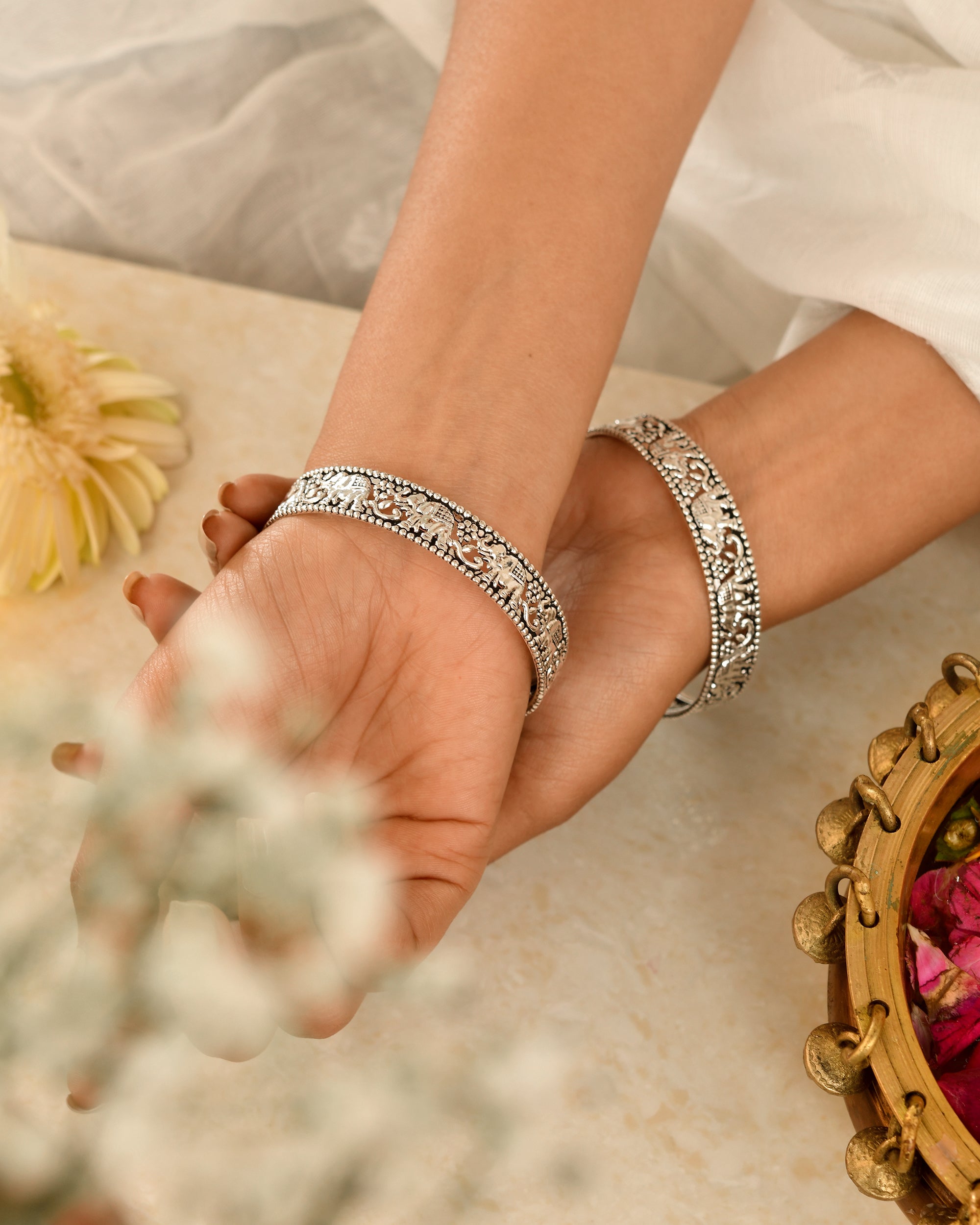 Maharani Carved Silver Bangles
