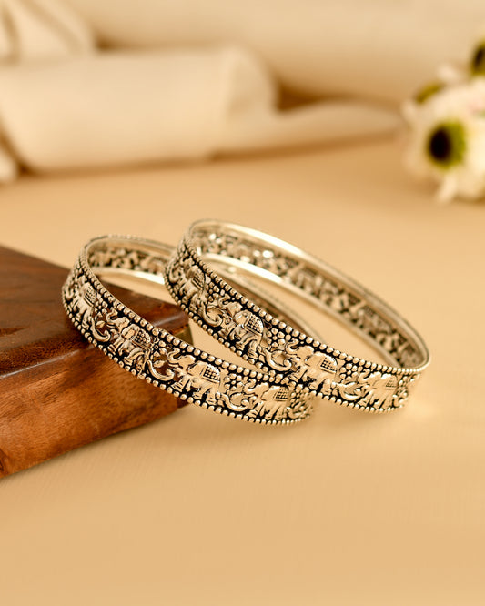 Maharani Carved Silver Bangles