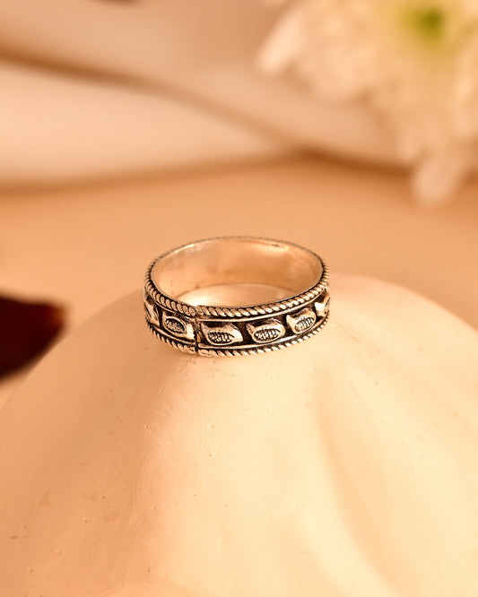 Vintage Coin Silver Band Ring