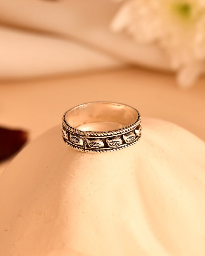 Vintage Coin Silver Band Ring
